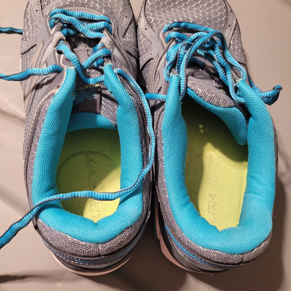 New Balance Tech Ride - Picture 2 of 3